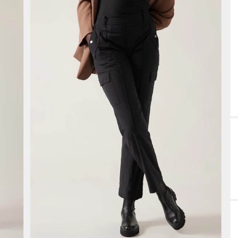Athleta Vienna Cargo Pant Size 12 NWT in Black